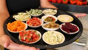 salad_f90-1168x657