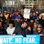 Nueva York: decenas de personas protestan contra el antisemitismo tras el ataque de judíos