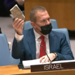 El mundo guarda silencio sobre los ‘ataques terroristas con piedras’ palestinos, dice Erdan al Consejo de Seguridad de las Naciones Unidas